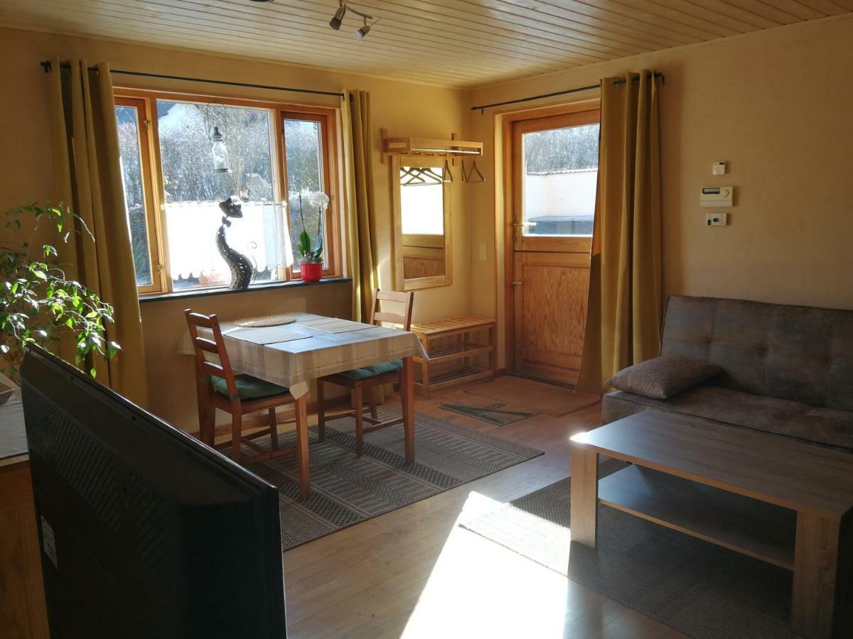 Ferienwohnung "Eifelstueffje" เมเคอร์นิค ภายนอก รูปภาพ